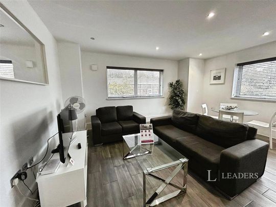 2 bedroom house to rent - Photo 1