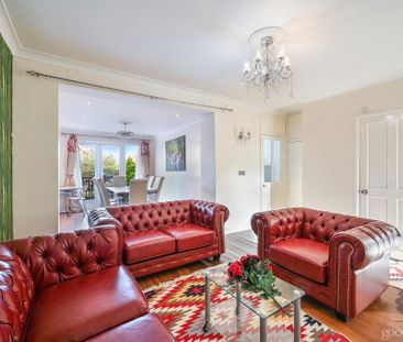 4 bedroom terraced house to rent - Photo 1