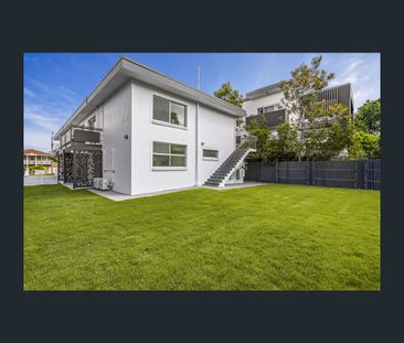 2/30 Eliza Street, Clayfield, Qld 4011 - Photo 4