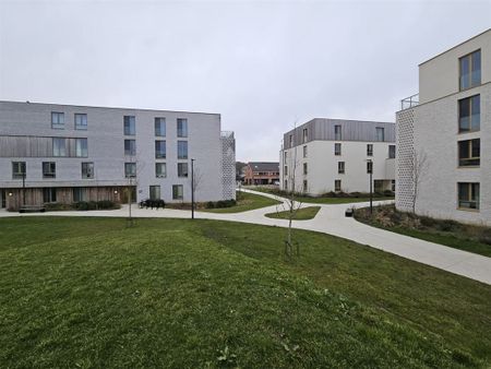 Nieuwbouw appartement met 2 ondergrondse staanplaatsen - Photo 3