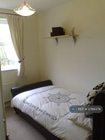 3 bedroom detached house to rent - Photo 3