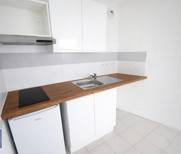 Location Appartement 1 pièce 30m² JONQUIERES 84150 - Photo 1