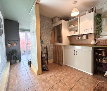 3 bedroom terraced house to rent - Photo 6
