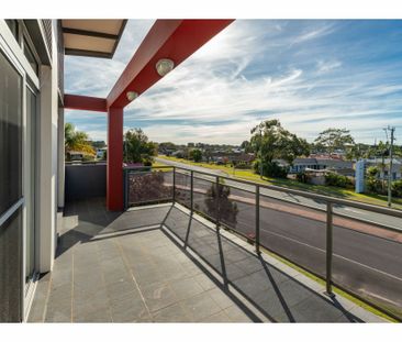 TOP FLOOR TWO BEDROOM UNIT - Photo 4