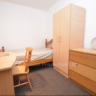 3 Bedroom House Rent Leeds - Photo 1