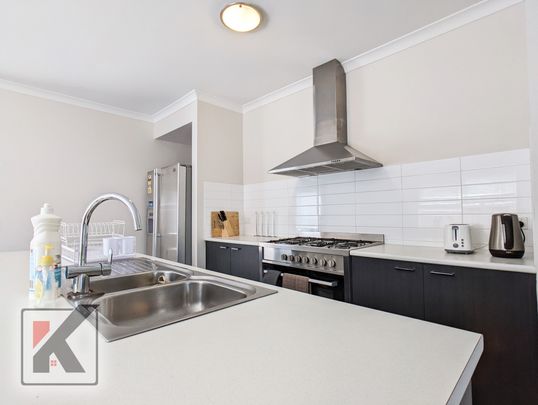 Point Cook - Photo 1