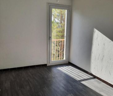 Location Appartement 4 pièces 63m² DRAGUIGNAN 83300 - Photo 6