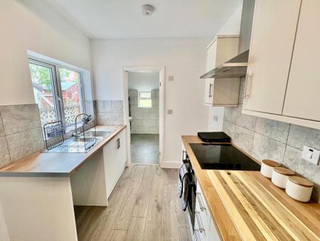 3 bedroom terraced house to rent - Photo 4