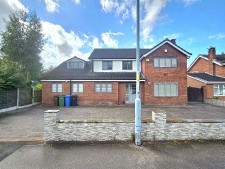 St. Anns Road North, Heald Green, Cheadle, SK8 - Photo 4