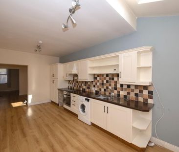 4 Brownlow Terrace, Lurgan, BT67 9DA - Photo 3