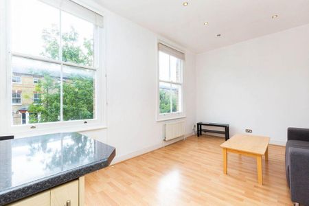 1 bedroom flat to rent - Photo 2