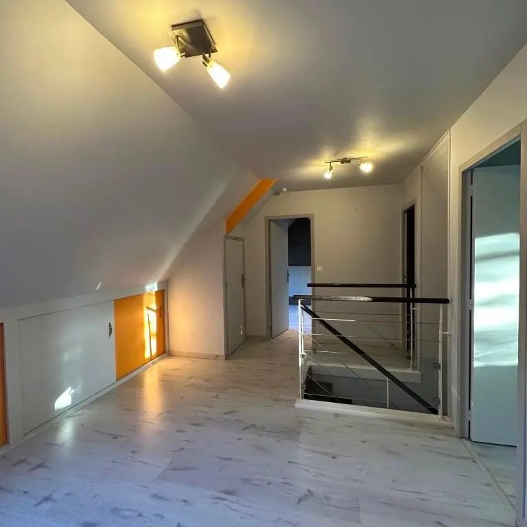 Maison à louer 5 pièces 118.65m² - Photo 1