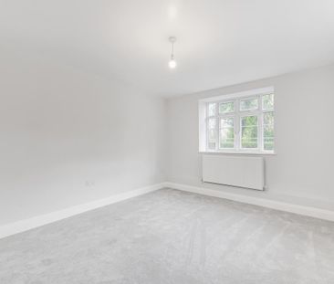 North Circular Road, London NW11 - Photo 3