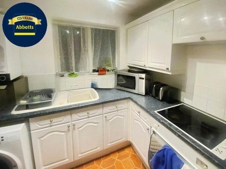 S O U T H W O O D H A M F E R R E... - Photo 3