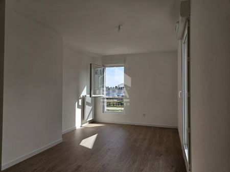 Grand appartement F4 avec 2 balcons et 2 places de parkings - Photo 5