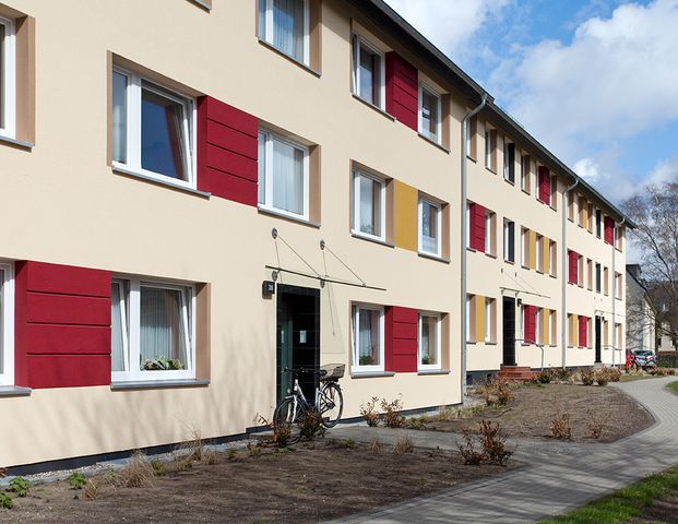 Helle Wohnung mit Balkon in gepflegter Wohnanlage - Photo 1
