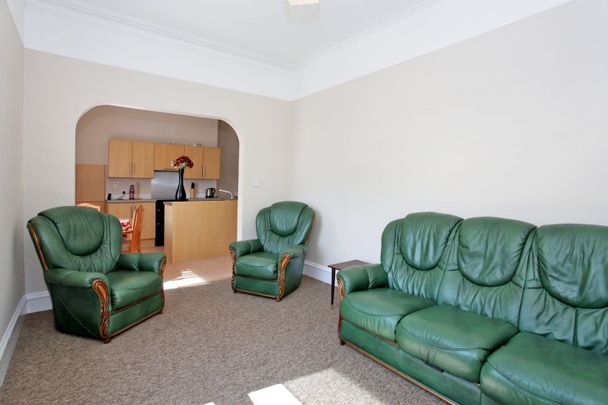 5 Bed Flat, Lilybank Place, AB24 - Photo 1