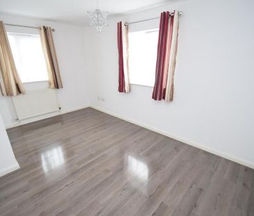 2 bedroom semi-detached house to rent - Photo 2