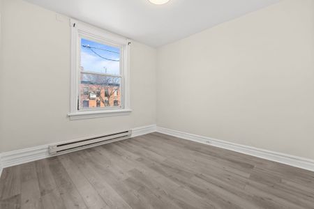 For Lease - 824 Somerset Street Unit# B, West Centre Town, Ontario - Photo 2