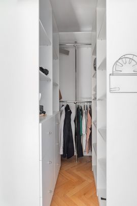 Warszawa, Aleja Wyzwolenia - Photo 1