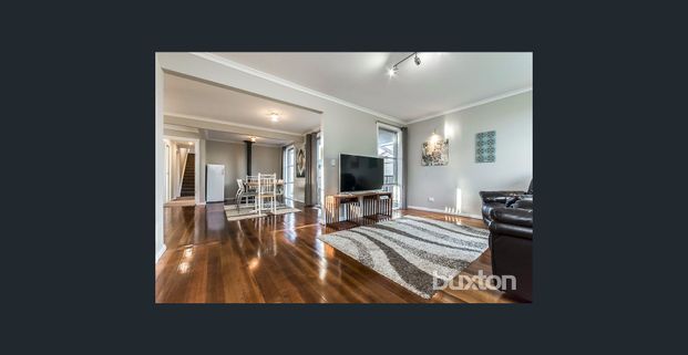 Beautiful Family Home Built For Entertaining - Photo 1