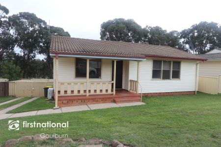 30 Strathallen Crescent, Goulburn - Photo 5