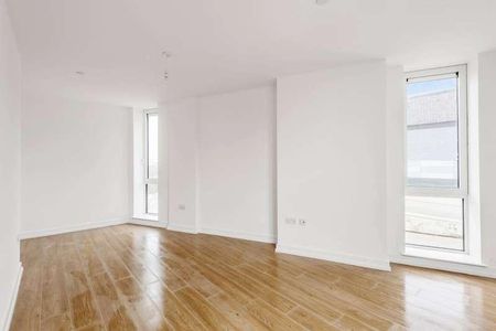 Royal Winchester House, Bracknell, RG12 - Photo 3