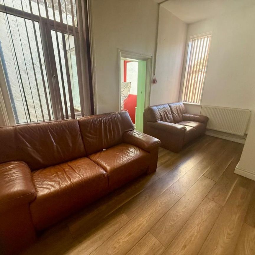 Stanley Terrace, Preston - Photo 1
