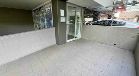 Furnished One bedroom apartment-Vincent Street - Photo 4