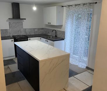 5 bedroom semi-detached house to rent - Photo 6