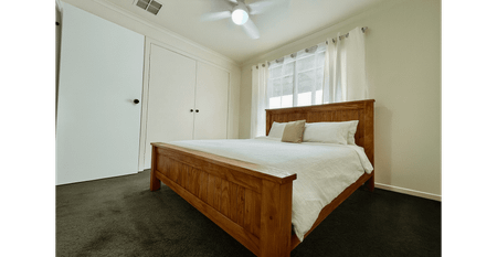 Stunning 4-Bedroom Mediterranean-Style Home - Photo 5