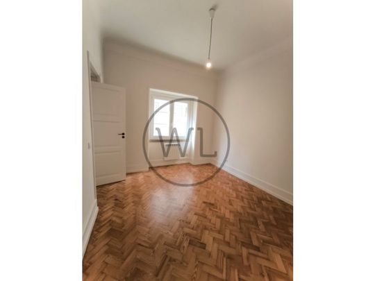 5 room luxury Flat for rent in Avenida Antonio Augusto Aguiar (Sao Sebastiao da Pedreira), Lisbon - Photo 1