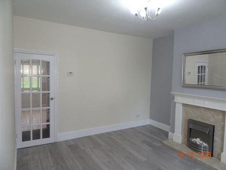 2 bedroom terraced house to rent - Photo 2