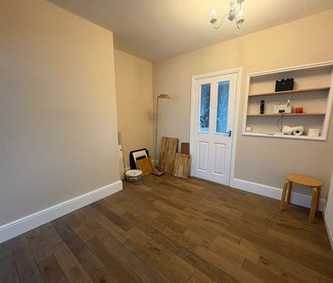 2 bedroom semi-detached house to rent - Photo 4