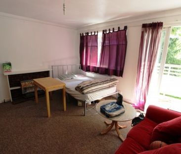 BRAMLEY HOUSE, KINGSTON UPON THAMES, TO LET, £875 PCM - Photo 3