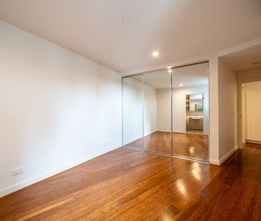 216/314 Pascoe Vale Road, Essendon VIC 3040 - Photo 6
