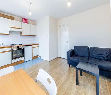 Located in Angel is this charming 1 bedroom property close to Angel Station - Photo 1