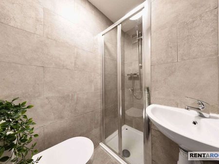 🏡 Newly Refurbished En-Suite Rooms Now Available in CV2! - Photo 5