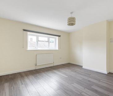 2 bedroom semi-detached house to rent - Photo 3