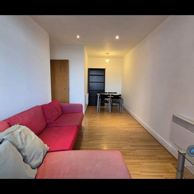 2 bedroom flat to rent - Photo 1