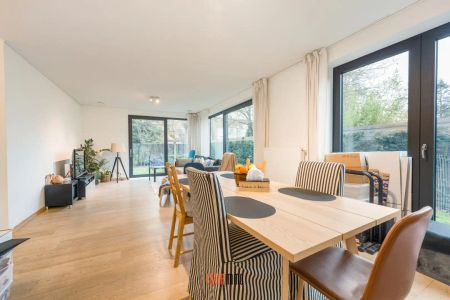 Hoekappartement met bovengrondse parking - Photo 4