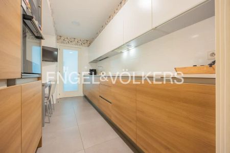 Piso de alquiler en Alhóndiga - Photo 3