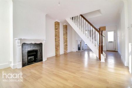 3 bedroom terraced house to rent - Photo 2