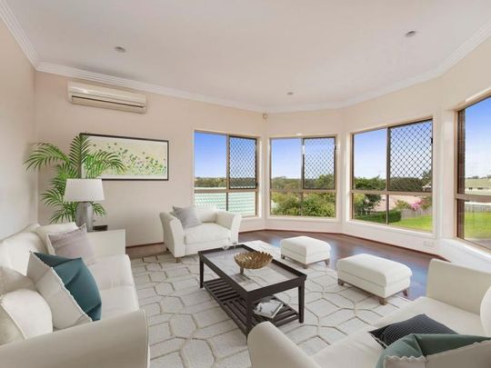 29 Gretna Street, Mansfield, QLD 4122 - Photo 1