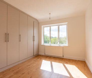 3 bedroom semi-detached house to rent - Photo 6