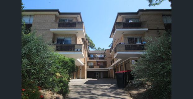 FRESHLY PAINTED UPDATED ONE BEDROOM UNIT - Photo 1