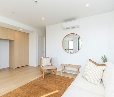 Brand new apartment with huge outdoor area - Photo 3