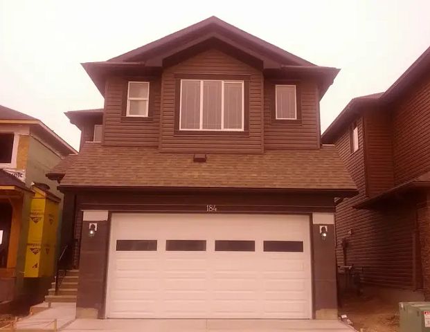 MAGNIFICENT 4 BEDROOM HOUSE IN THE BEAUTIFUL EVANSTON FOR RENT. RENTERS ONLY!! | Calgary - Photo 1