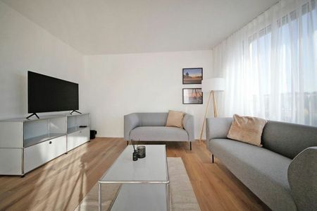 Spacious 2.5-room attic apartment furnished - Photo 2
