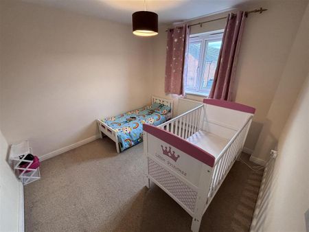 3 bedroom terraced house to rent - Photo 5